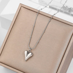 Ramos Temperament Heart Pendant   Necklace